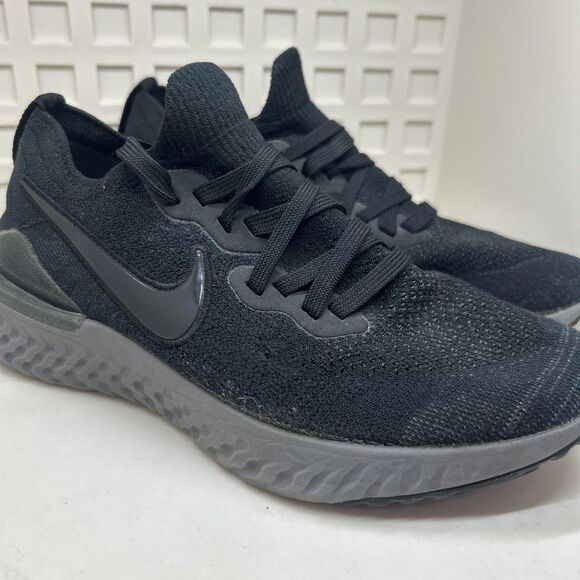 Nike Epic React Flyknit Running Shoes Womens Size 8 Black Anthracite BQ8927-001 - Picture 7 of 7